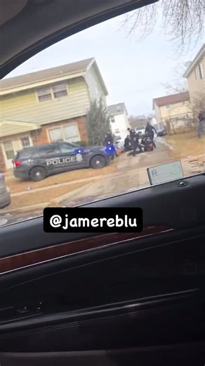 Jamere Blu on Instagram: "Check on your kids they getting arrested on Christmas Eve💔🙌🏾"