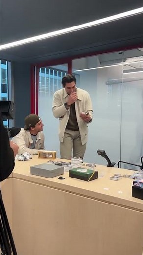 Jac Caglianone opened some Topps baseball card packs ... and pulled a rare Shohei Ohtani autograph 🤯