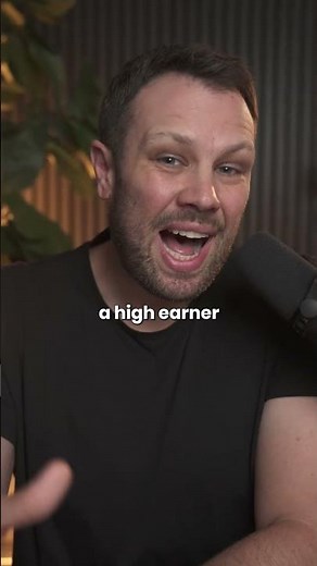 Roth vs Traditional IRA: The Tax Battle Explained ⚖️