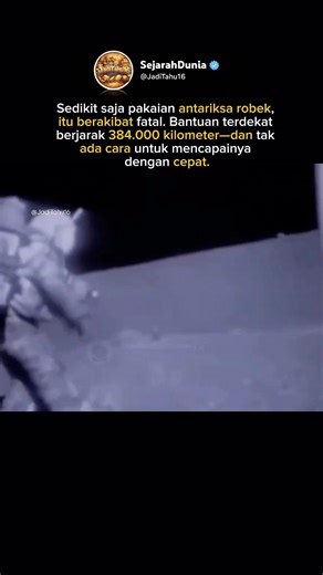 Detik-Detik Astronot Kehilangan Keseimbangan di Bulan‼️ #youtubeshorts