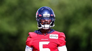 Tyrod Taylor's leadership important early in training camp