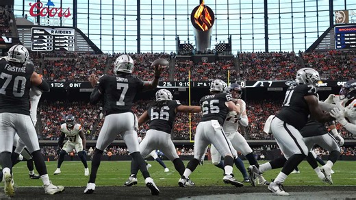 Raiders' offensive line on nasty streak after latest disaster vs. Broncos