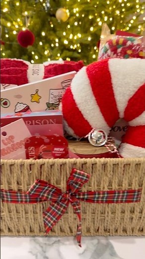 Let’s make a burr basket for my bestie! 🎁🎄#BurrBasket#burrbasketideas#giftideas#christmasgiftideas