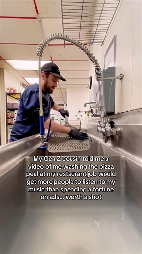 Pizza Peel Indie Artist #dreampop #chillvibes #tameimpala #macdemarco #psychedelicrock