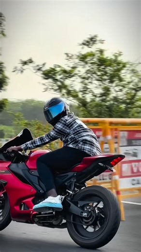 red colour yamha r15 v4 !! #r15 #trending #biker #rider #shorts #foryou #ytshorts #sports #ktm#zx10r