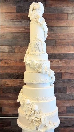 Wedding cake pastel de boda #cakedesign #tiktokcake... #Shorts #maryscakeshop