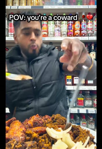 #tiktoklive #livehighlights na I’m acc too jumpy, what a shook individual 😔💔 (ladies hmu xx) #bee #jumpscare #scary