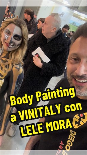 Diego Bormida Artist - Show & Events on Instagram: "Un’esperienza unica di body painting con la splendida @iamnadia_model al Vinitaly 🎨✨ e in compagnia del mitico @lelemora_official , sempre grandissimo! Emozioni, colori e tanta creatività in un solo video. Non perdetevi questo momento speciale! A unique body painting experience with the stunning model at Vinitaly 🎨✨ alongside the legendary Lele Mora, simply amazing! Colors, creativity, and emotions all in one video. Don’t miss this special mo