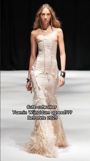 😱 Yasmin Wijnaldum runway slip, Retrofete 2025 runway fashion #yasminwijnaldum