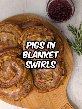 Wait till you see the swirl 😮 These pigs in blanket swirls are EASY, crispy, and perfect for any party. 👇 Full recipe below ❤️ Like if you’d eat these 💬 Comment your favourite dip 🔁 Share with your foodie friend ➕ Follow for more easy recipes Ingredients Puff pastry Sausage meat Bacon Egg wash How Roll ➝ Slice ➝ Brush ➝ Bake 200°C | 25–30 mins You’re welcome 😌 #ChristmasBaking #EasyChristmasRecipes #PigsInBlanket #Pigsinblanketswirls #ChristmasSnacks #PartyFood #QuickRecipes #ComfortFood