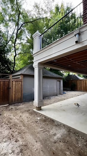Kyle Limeback on Instagram: "Rear column install ASMR Precast concrete panels and columns supplied by @mpa.precast Masonry by @bsp_development Builder @debra_salmoni"