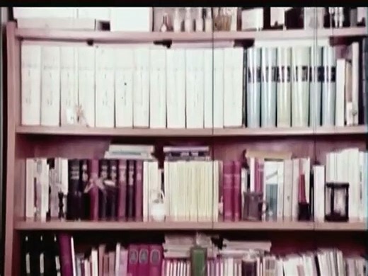 ΠΕΦΤΟΥΝ ΟΙ ΣΦΑΙΡΕΣ ΣΑΝ ΤΟ ΧΑΛΑΖΙ ΚΑΙ Ο ΤΡΑΥΜΑΤΙΣΜΕΝΟΣ ΚΑΛΛΙΤΕΧΝΗΣ ΑΝΑΣΤΕΝΑΖΕΙ - 1978 - DVDRip - 720x