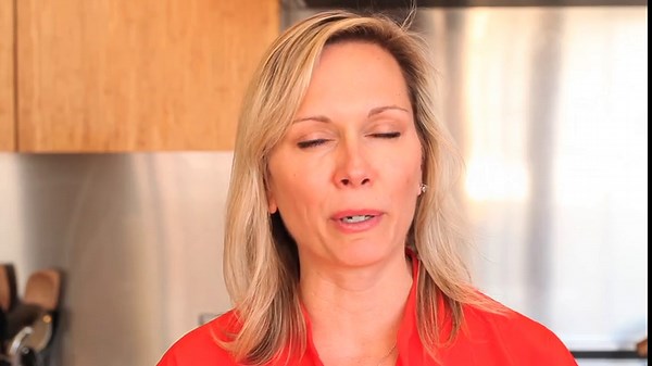 OXO Good Grips Baker’s Dusting Wand for Sugar, Flour and Spices