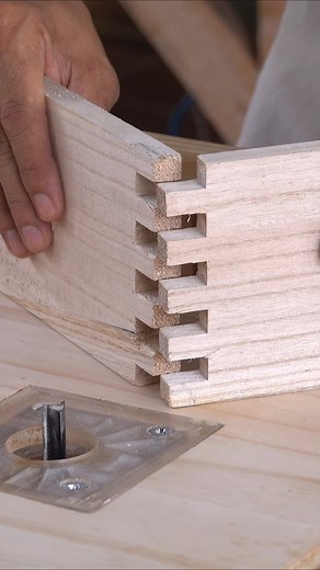 Master the impressive technique of box joint making with our expert router hacks! Perfect your woodworking projects and achieve professional results that will leave a lasting impression. 🪚💡 #DIYWoodworking #RouterTechniques #BoxJoint | Metalworking TV