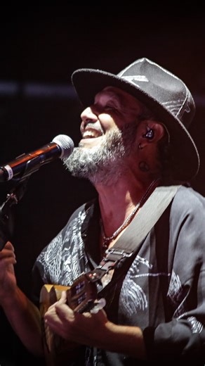 SALTA SOY on Instagram: "🎉🎶 Los Tekis trajeron todo el carnaval jujeño a San Carlos Baile, color y alegría desbordando el predio. San Carlos se llenó de carnaval, espuma, música y fiesta de principio a fin. Así se vivió esta noche en San Carlos. Salta Soy – De festi en festi"