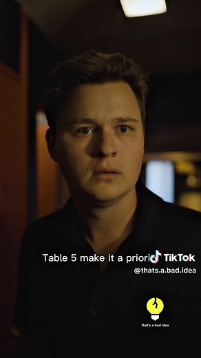 Funny Restaurant Sketch About Slow Service