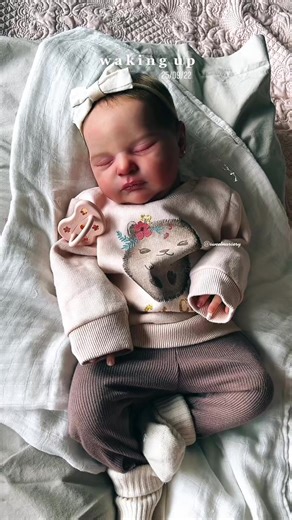 Reborn Doll Morning Routine: Waking Up with Realistic Baby Dolls