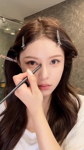 Makeup tips on Instagram: "#makeup"