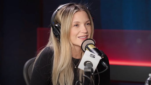 Vanessa Ray Hilariously Wore Shorts to Her ‘Suits’ Audition