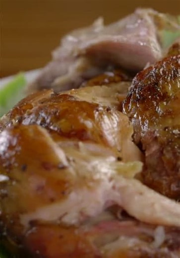 Bizarre Foods: Delicious Destinations S02:E02 - Jamaica