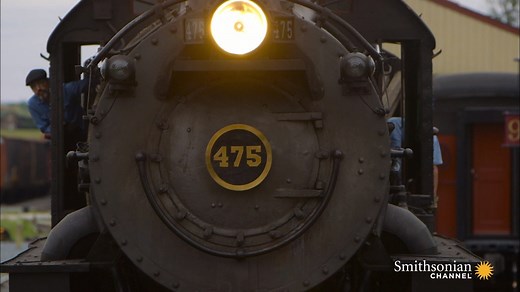 See the American Civil War from an entirely new perspective—aboard the locomotives used by both Union and Confederate generals. Get an inside look at combat strategies and techniques that utilized U.S. railways. Combat Trains: The First Railroad War airs tonight at 9PM. https://bit.ly/2UocwLZ #HistoryMonday | Smithsonian Channel