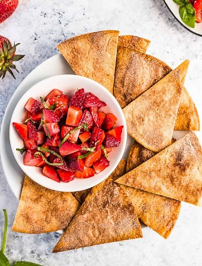 Strawberry Salsa Recipe with Cinnamon Chips - The Cookie Rookie®