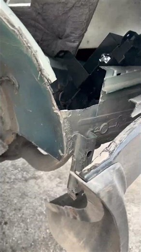 Land Rover Range Rover L322 rear / inner arch repair #landrover #l322 1