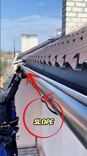 Perfect Rain Gutter Installation Technique – Clean & Precise Roof Drainage Setup.