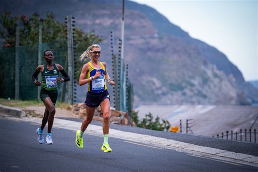 WATCH | Two Oceans winner Gerda Steyn downs a beer