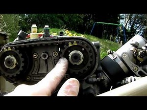 Ducati 916 / 748 / 996 timing belt change, video 2