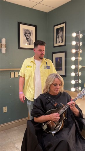 Rhonda Vincent Live Performance at the Grand Ole Opry