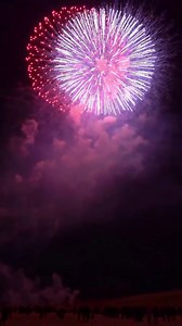 1.8K views · 71 reactions | World's Biggest Firework Bombs!勞 #fireworks #firework #feuerwerk #fuegosartificiales #fireworkshow #4thofjuly #fireworkshell #pyro #pyrography #fyp #foryou #pyro4life | CharlesPyro Fireworks | Facebook