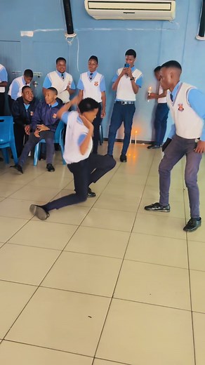 Amapiano Dance Challenge Tutorial: Legwork Steps Explained