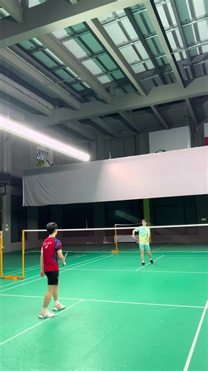 Unlocking the Spiral Shot in Badminton