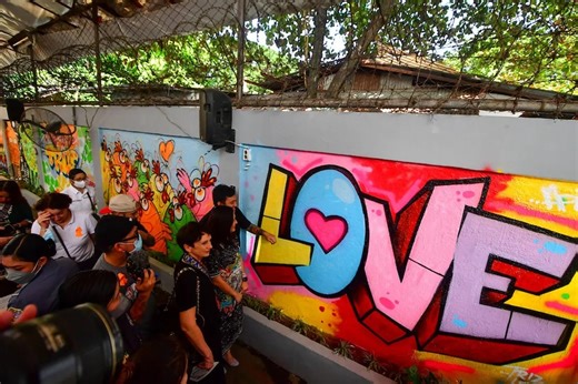 Filipinos who are 'very happy' with love life at 'record-low' — SWS | ABS-CBN News