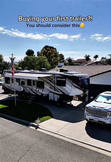 If you’re buying your first trailer, you should definitely consider this➡️ It doesn’t matter if you’re a full-timer or a weekend warrior, you want to be comfortable when traveling. That’s why we made the instant switch to @GENY HITCH! Less chucking, more stability, smoother ride…what more can you ask for? If you want to upgrade your hitch, Gen-Y is your go to!!! You can use code “WINN10” to get 10% off at checkout #ad #geny #genyhitch #gooseneck #hitchupgrade