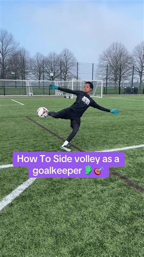 Mastering the Side Volley Technique for Goalkeepers