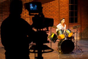 6 Tips For A Compelling Music Video - ReverbNation Blog