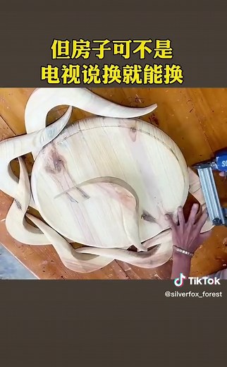 Crafting a Beautiful Handcrafted Wooden Table