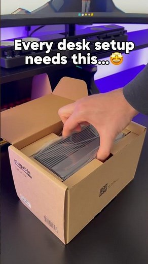 The 16-in-1 docking station😳