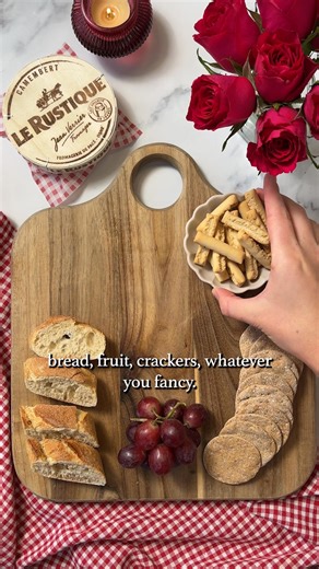 How have none of us thought of this before, Cheese Lovers?! 🤯❤️ We absolutely LOVE this idea... which is exactly what you want on Valentine's Day. A properly cheesy romantic gesture to turn up the dial on date night. So next time you see a heart-shaped cookie cutter, don't hesitate to drop it in the basket! | The Cheese Lover