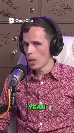 Hacking Planes: Is it Possible? Risks & Dangers! #shorts