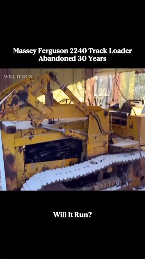 willitrun on Instagram: "Abandoned Massey Ferguson Track Loader sitting 20 years #restoration #engine #repair #recovery #willitrun #old #rebuild"