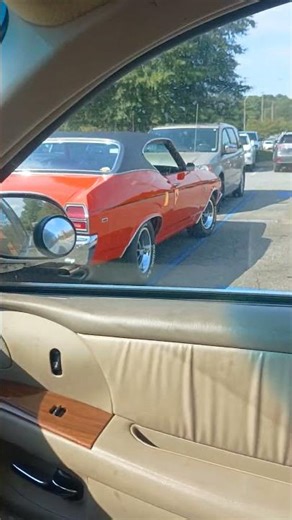 Classic Muscle Car: ORANGE 1969 Chevy Chevelle!