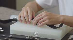 CRAFTMEMORE 300 Pack Aluminium Grommets Eyelets with Washers for Shoes, Bead Cores, Clothes, Leather, Canvas (0.16" (4mm))