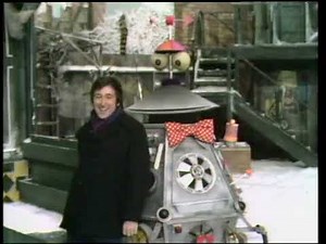 Classic Sesame Street - Sam The Robot Scratches Bob's Back 1972