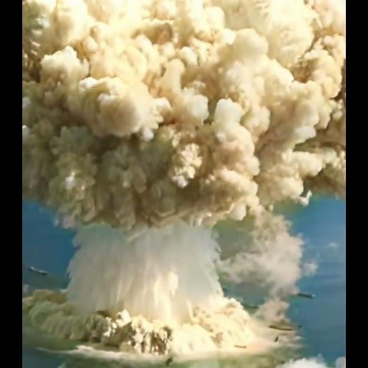 nuclear bomb weapon。世界の歴史。水爆実験。核兵器実験。貴重な当時の映像。核兵器戦争は悲惨な歴史しか生まない。