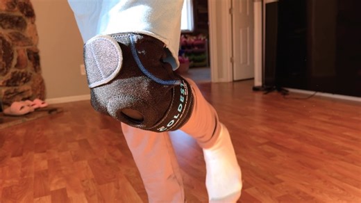 Watch The Coldest Knee Ice Pack Wrap on Amazon Live