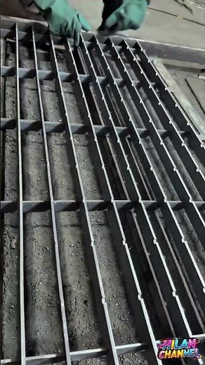 How Heavy-Duty Steel Gratings Are Assembled! 🛠️