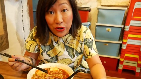 Melaka famous food - Nyonya laksa & cendol (halal) | Food and Travel Channel | Melaka, Malaysia